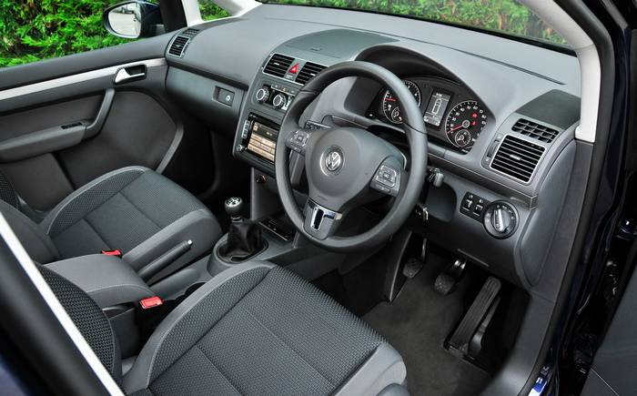 tableau de bord volkswagen touran 2