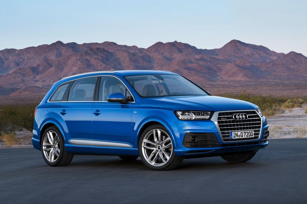 audi Q7 bleue