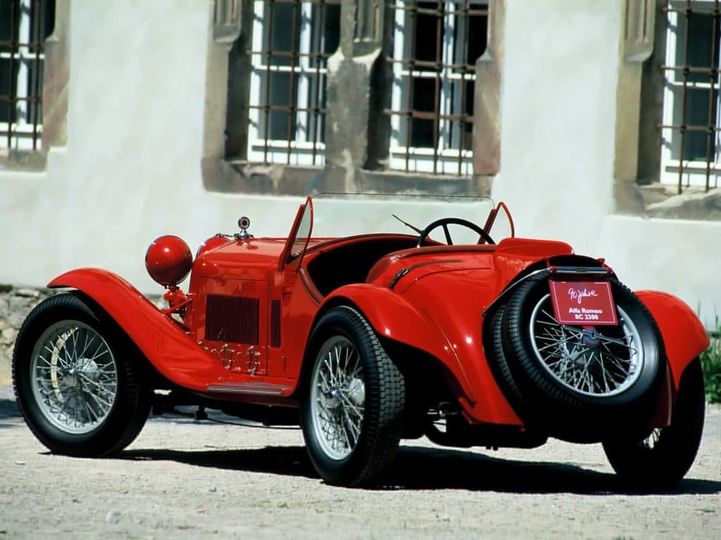 Source: https://i.wheelsage.org/pictures/alfa_romeo/8c