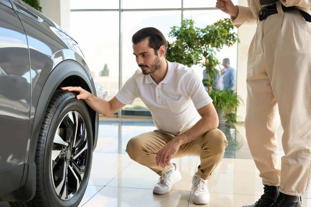 Inspection voiture Mercedes occasion avant achat